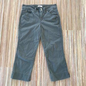 Jones & Co Fine Wale Corduroy Military Green Cropped Capri Pants Y2K